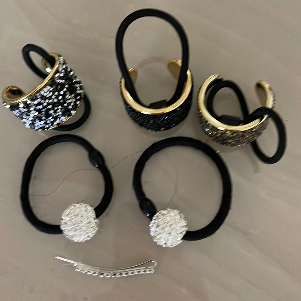 Brand New Ponytail Holders 5 Pieces